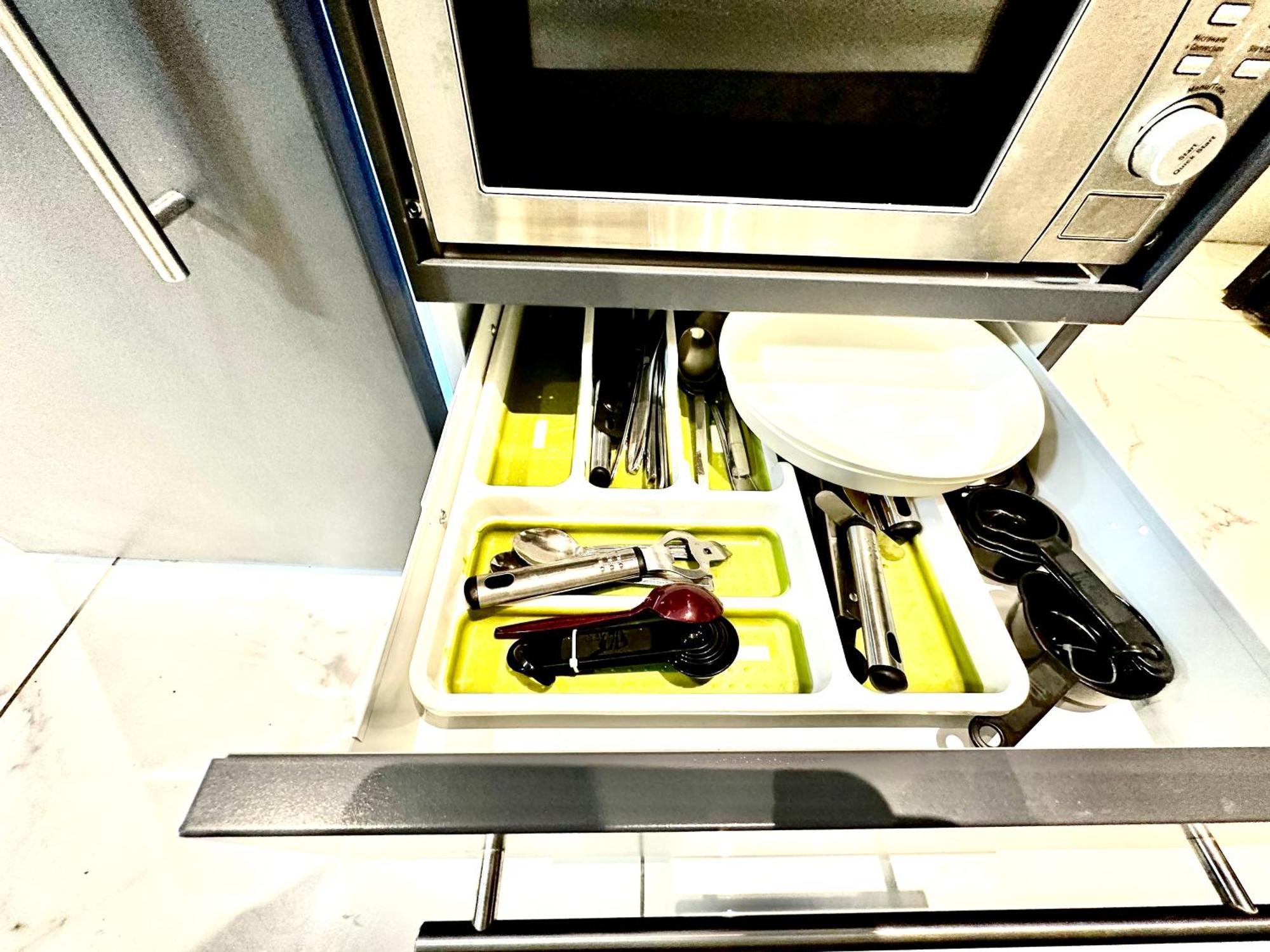 Duke And Duchess Apartments And Rooms - Private In Room Hot Tub Suites 런던 외부 사진